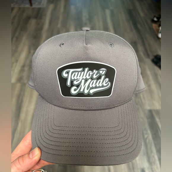 TaylorMade Other - Men’s TaylorMade Allegiant A-Frame SnapBack Gray Hat